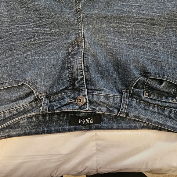 Woman's Blue Jeans - Beau Dawso - Picture 8 of 13